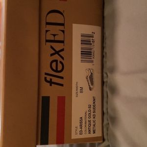 Women's fashion sneakers